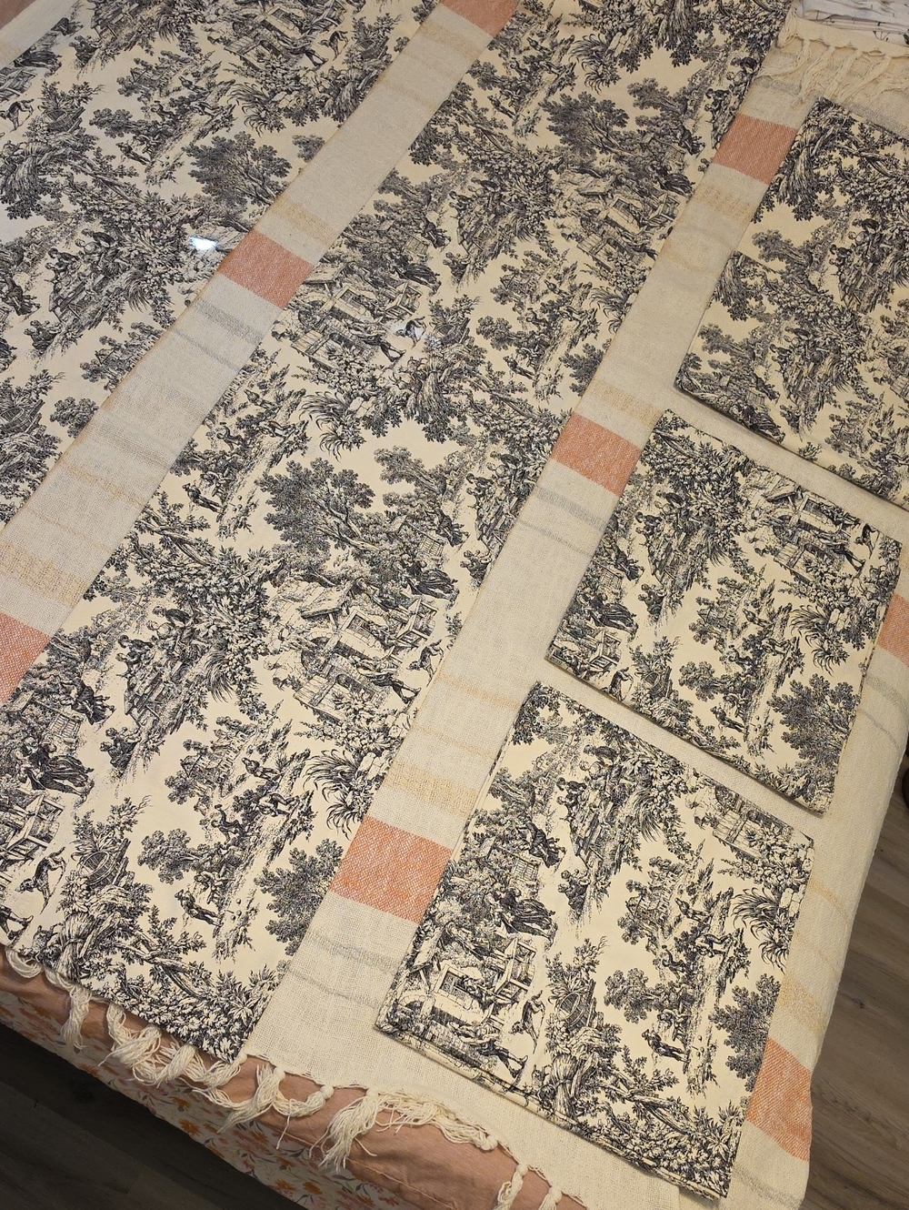 Vintage jcpenney Cream and Black Toile Valnces 5pc Set